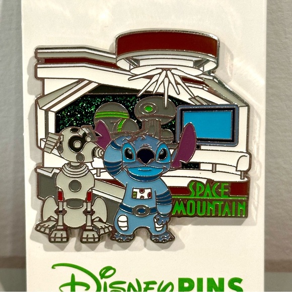 Disney Pins Stitch Space Mountain park trading pin - Picture 2 of 3